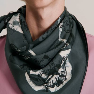 Ferronnerie Plein Soleil scarf 80, View: video, view 2 of 4